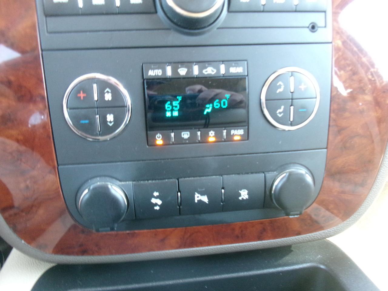 Chevrolet Tahoe LT 2WD 2010