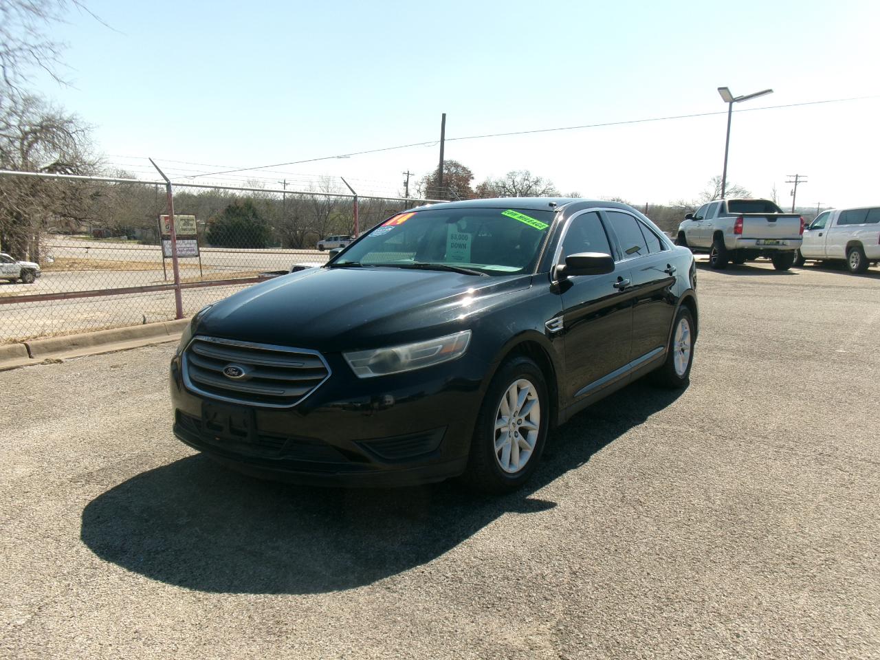 Ford Taurus SE FWD 2014