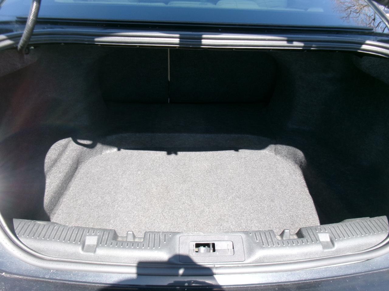 Ford Taurus SE FWD 2014