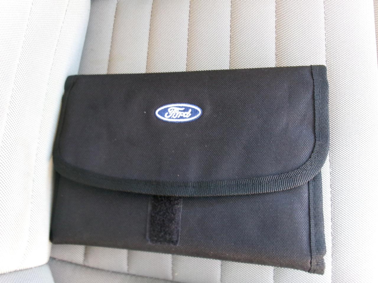 Ford Taurus SE FWD 2014