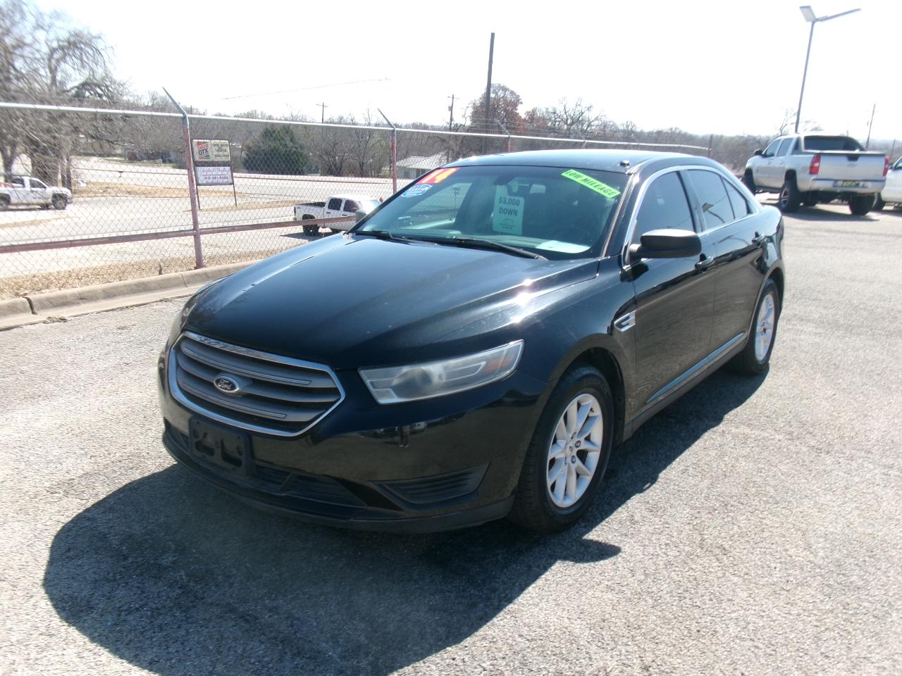 Ford Taurus SE FWD 2014