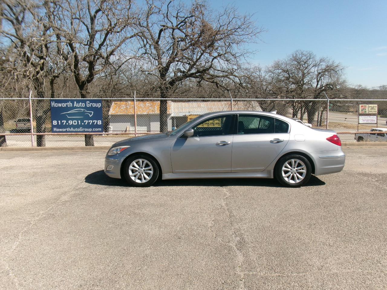 Hyundai Genesis 3.8L 2013