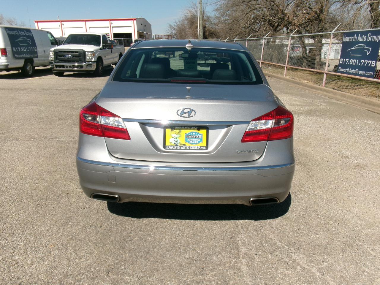 Hyundai Genesis 3.8L 2013