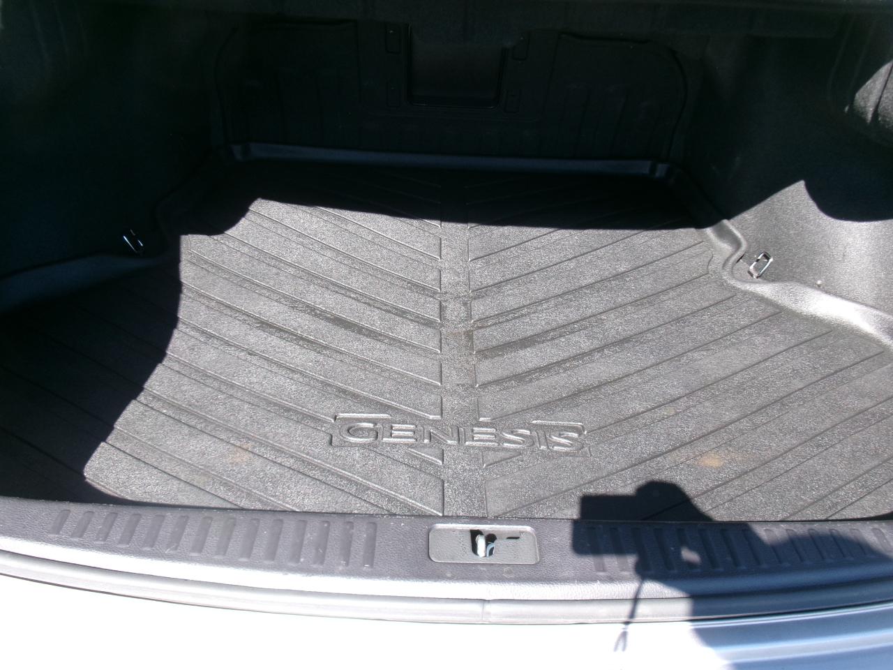 Hyundai Genesis 3.8L 2013