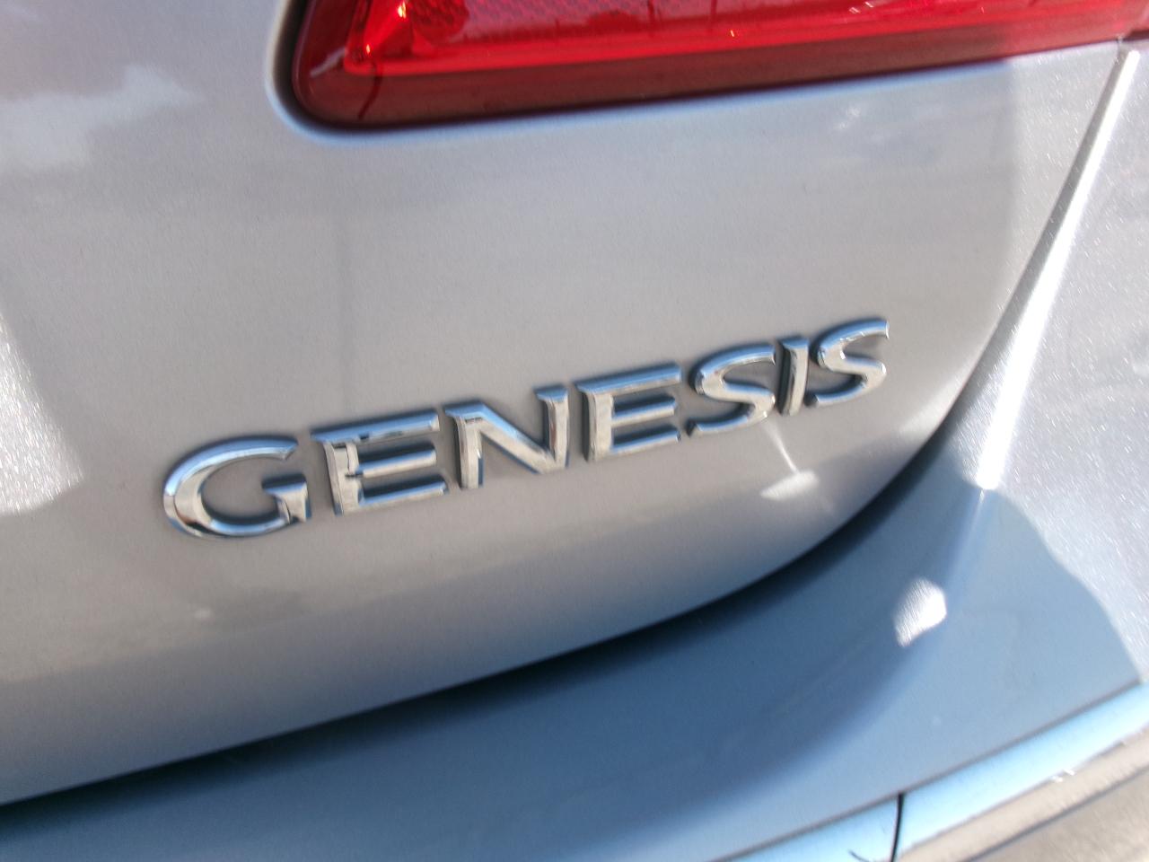 Hyundai Genesis 3.8L 2013