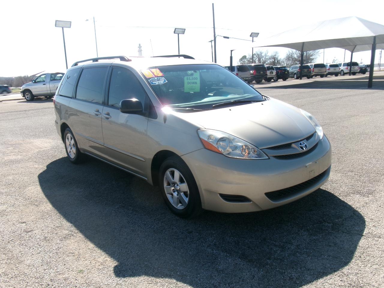 Toyota Sienna LE FWD 8-Passenger Seating 2008