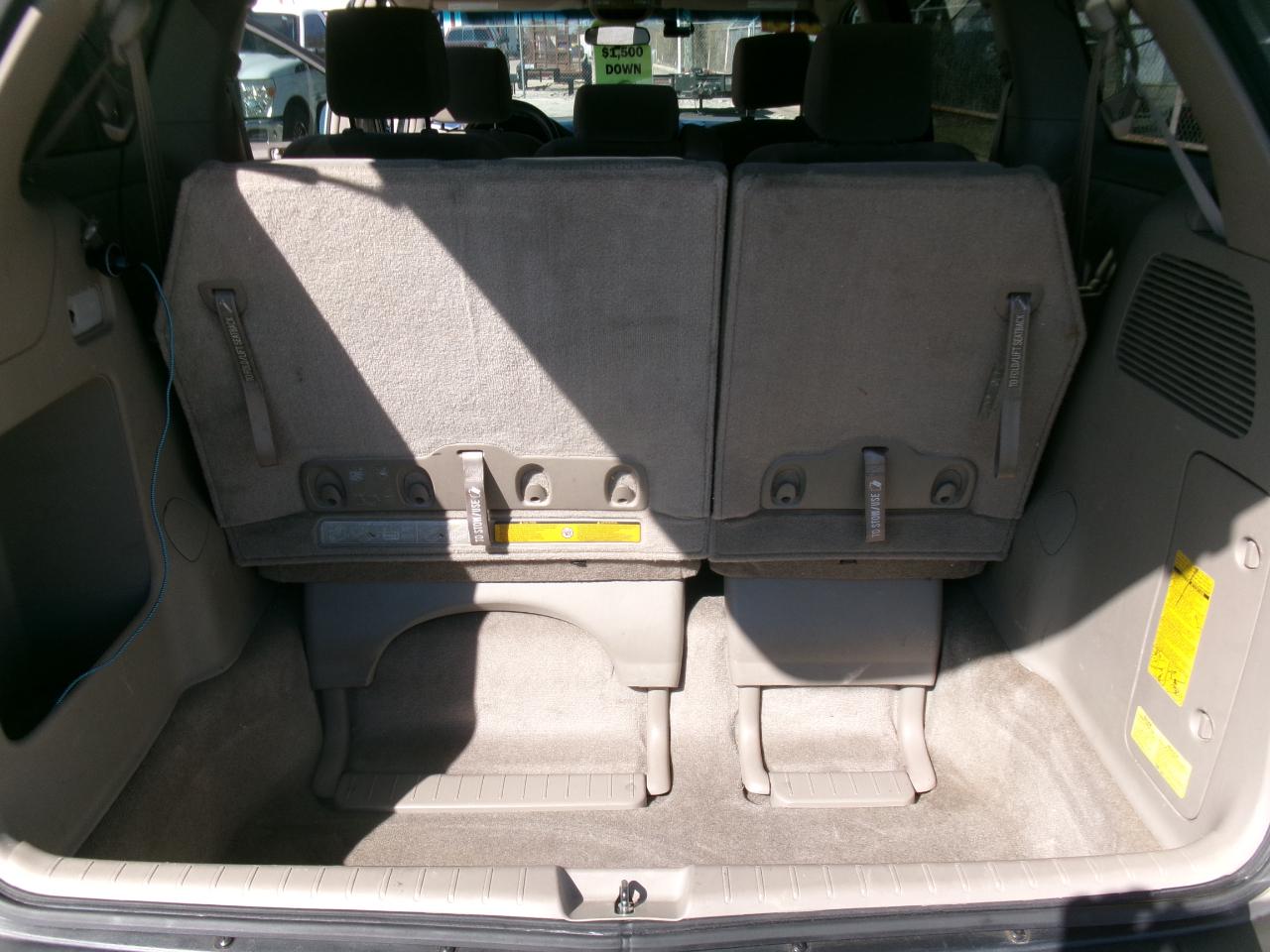 Toyota Sienna LE FWD 8-Passenger Seating 2008