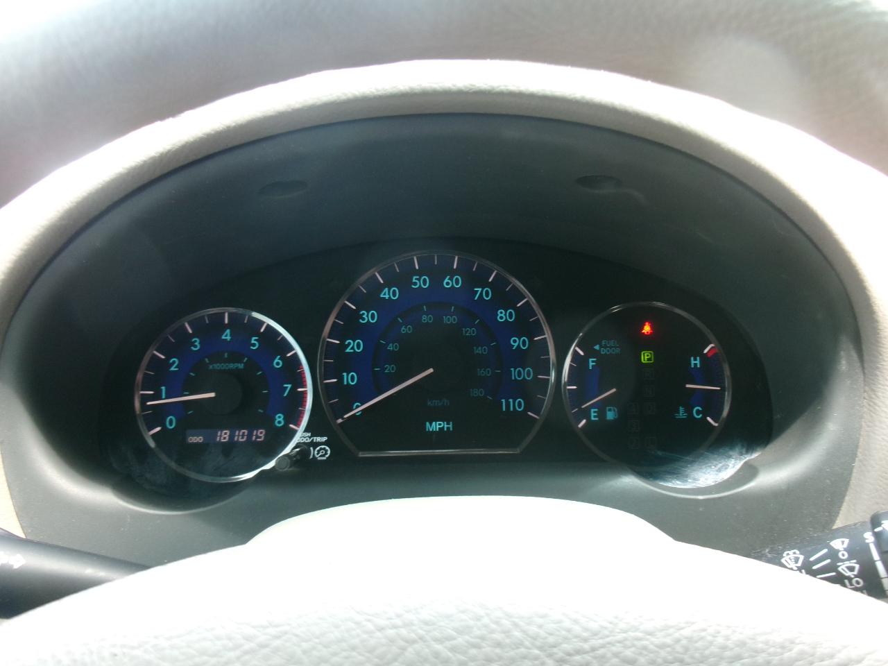 Toyota Sienna LE FWD 8-Passenger Seating 2008