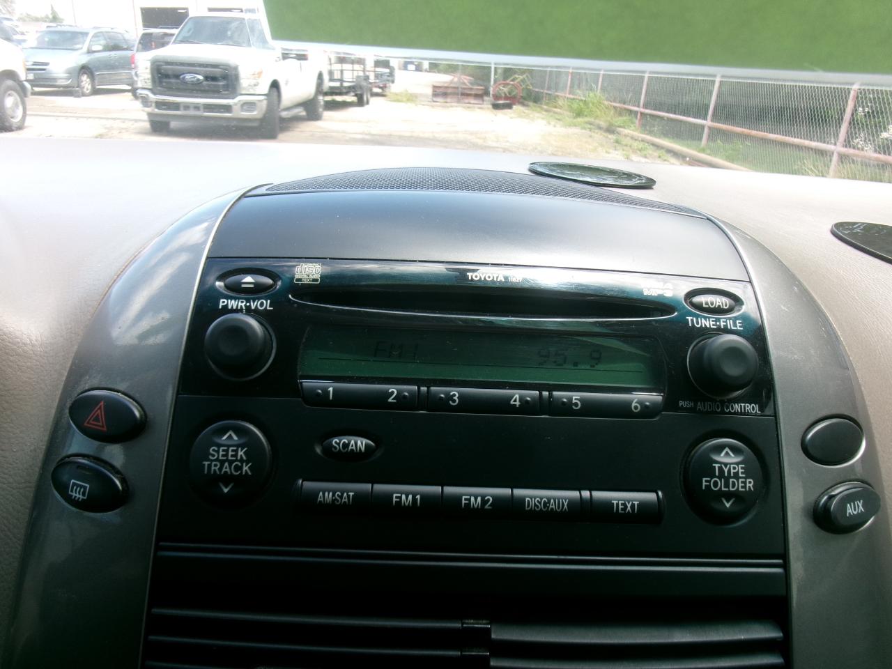 Toyota Sienna LE FWD 8-Passenger Seating 2008