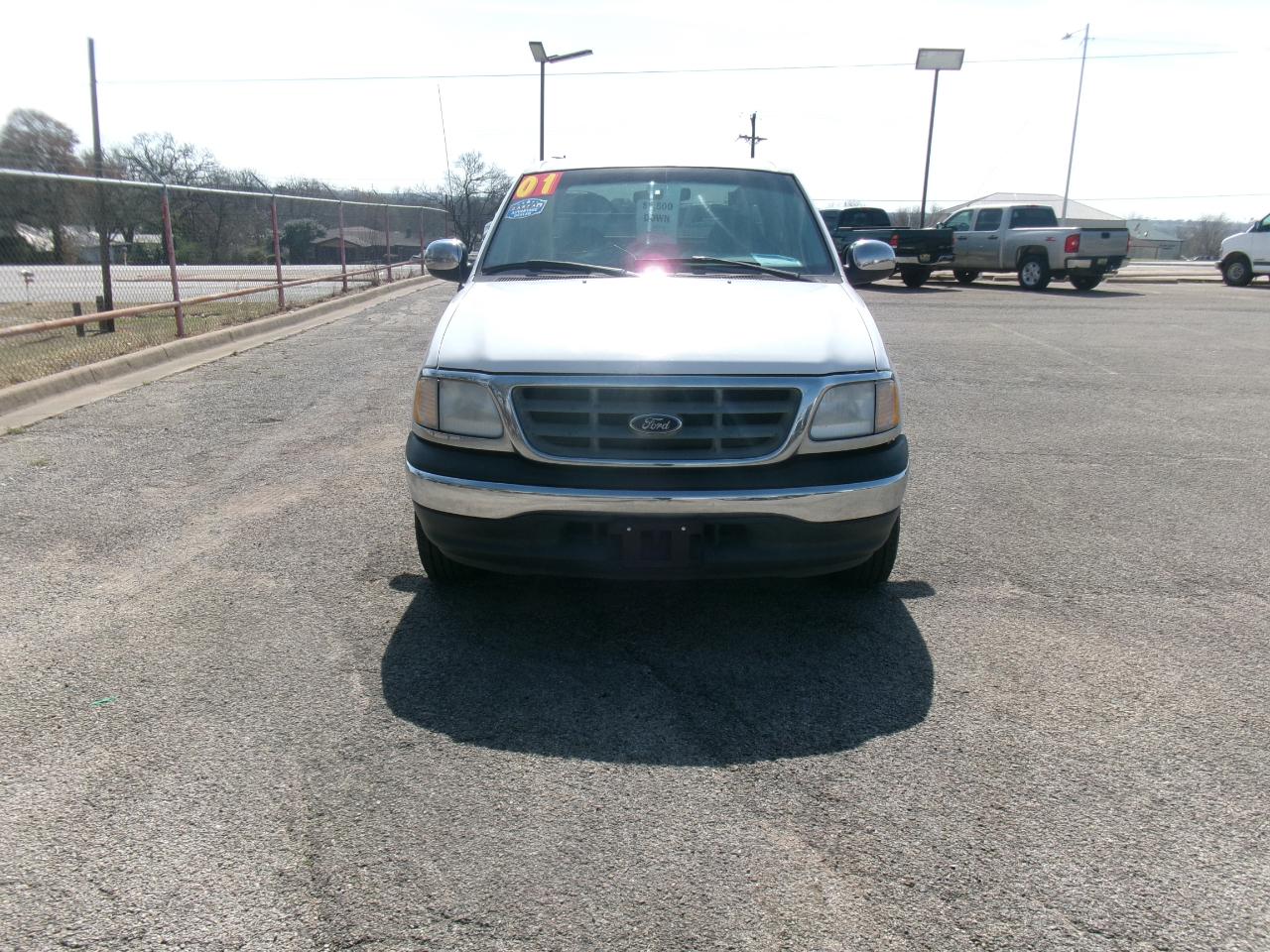 Ford F-150 XLT SuperCrew 2WD 2001