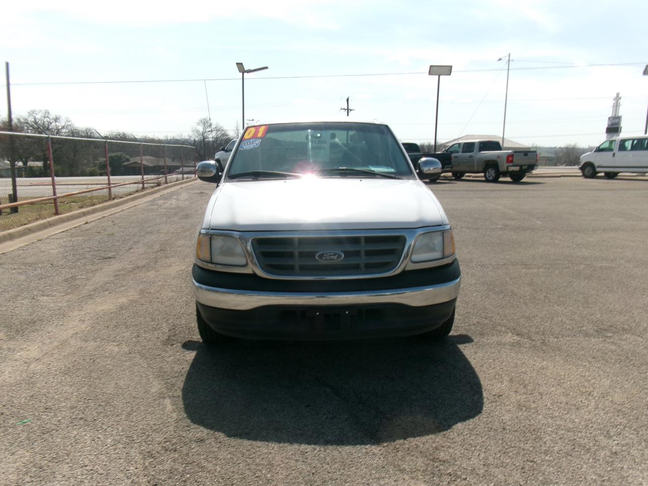 Ford F-150 XLT SuperCrew 2WD 2001