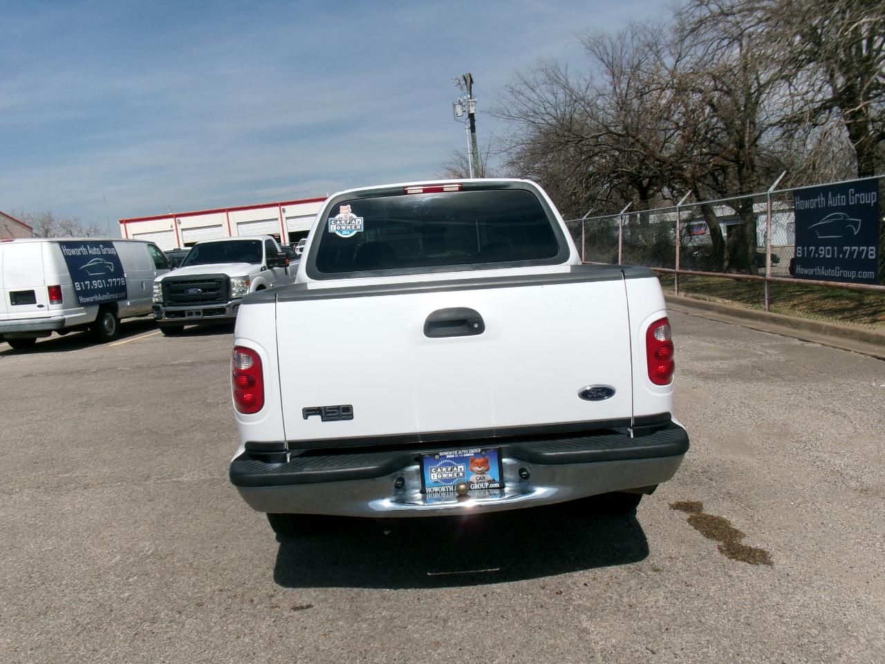 Ford F-150 XLT SuperCrew 2WD 2001