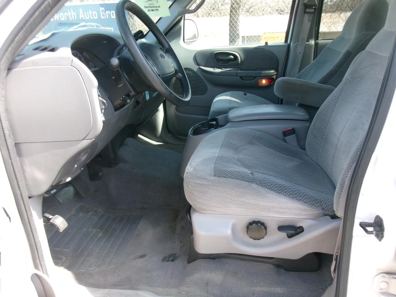 Ford F-150 XLT SuperCrew 2WD 2001