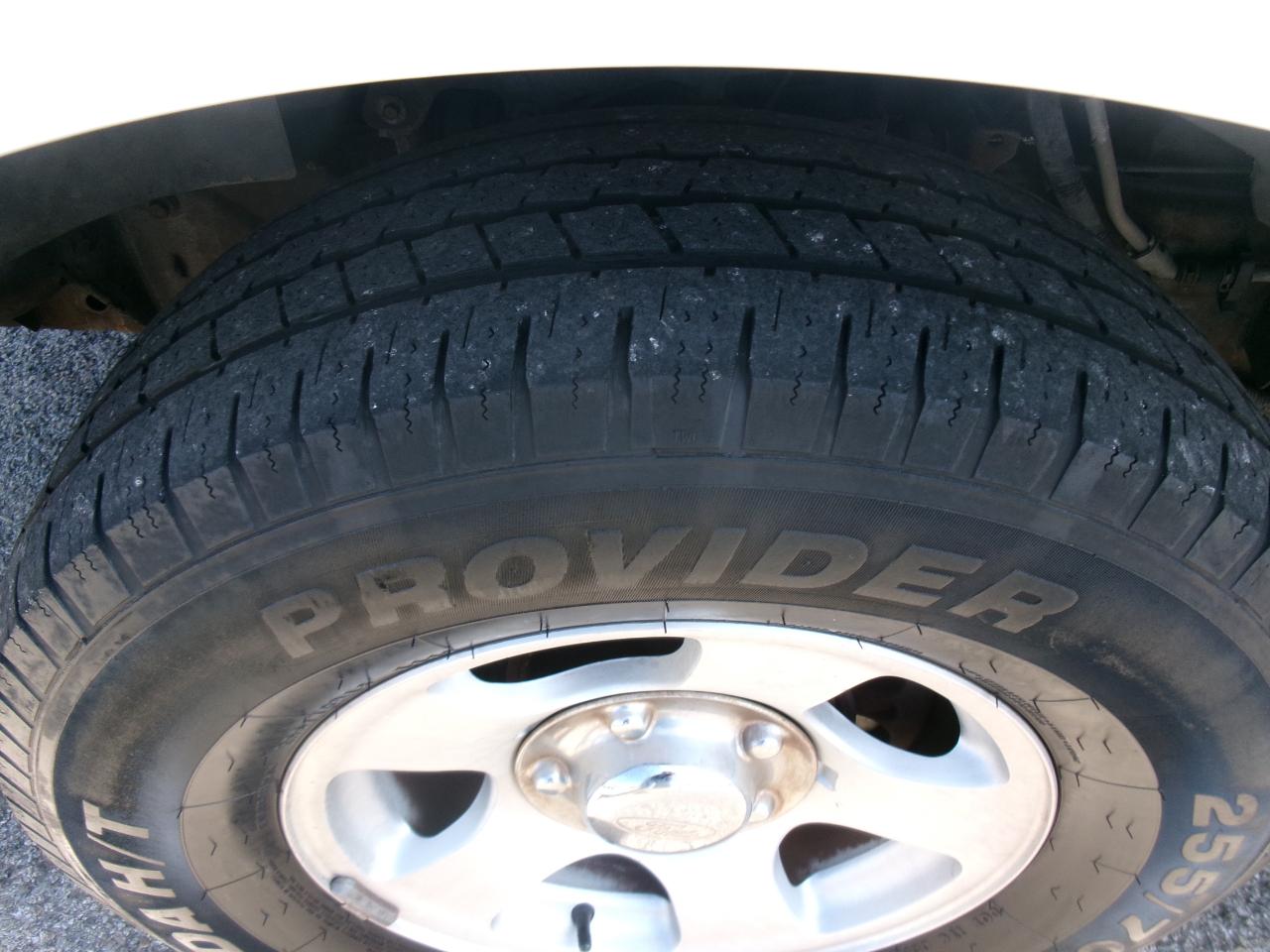 Ford F-150 XLT SuperCrew 2WD 2001