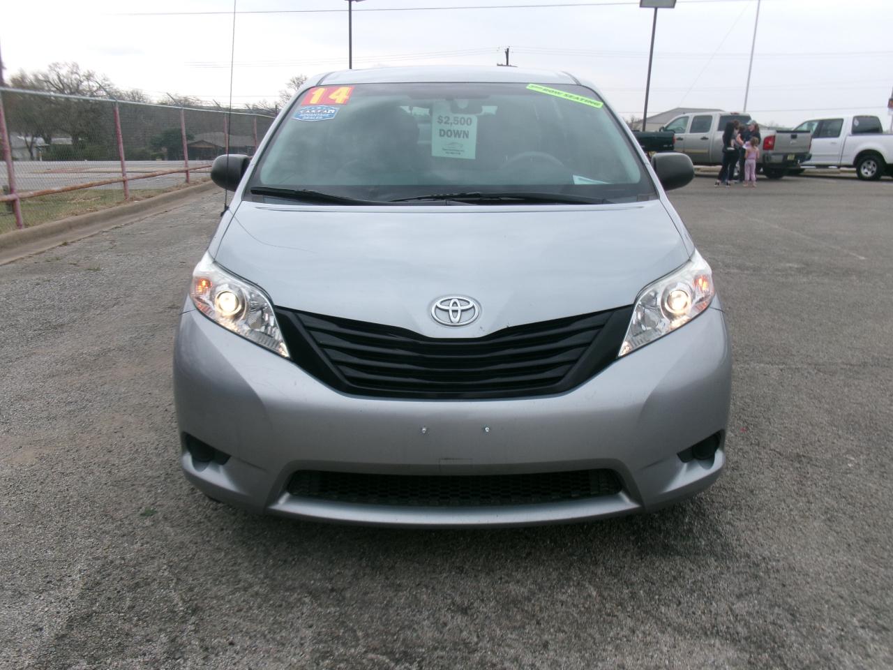 Toyota Sienna FWD 7-Passenger V6 2014