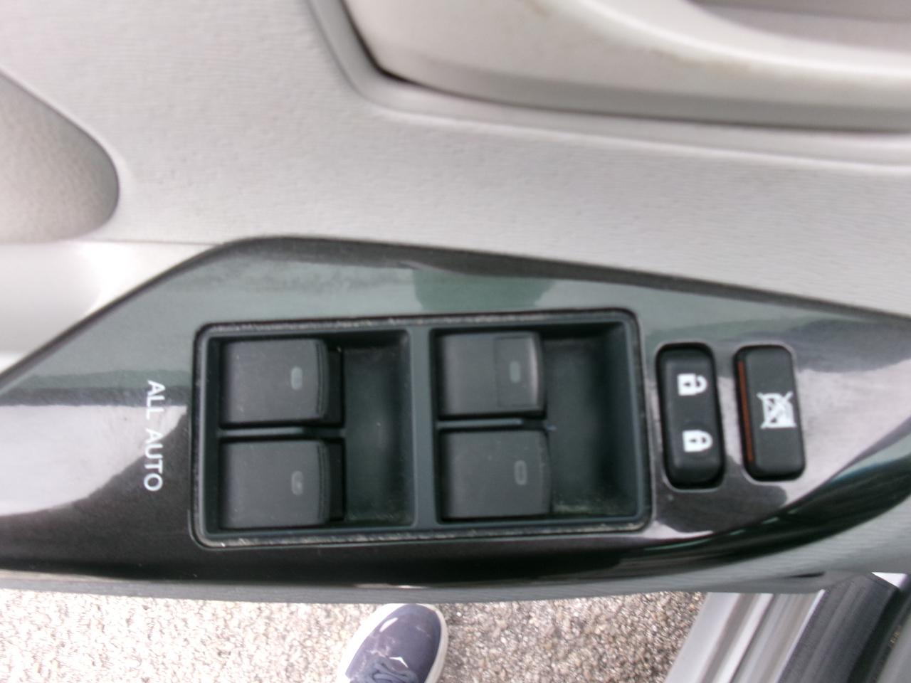 Toyota Sienna FWD 7-Passenger V6 2014