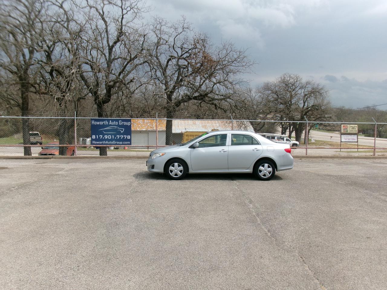 Toyota Corolla LE 2010