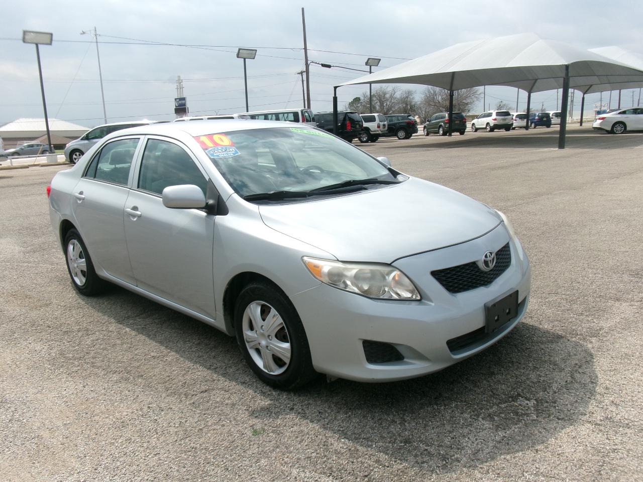 Toyota Corolla LE 2010
