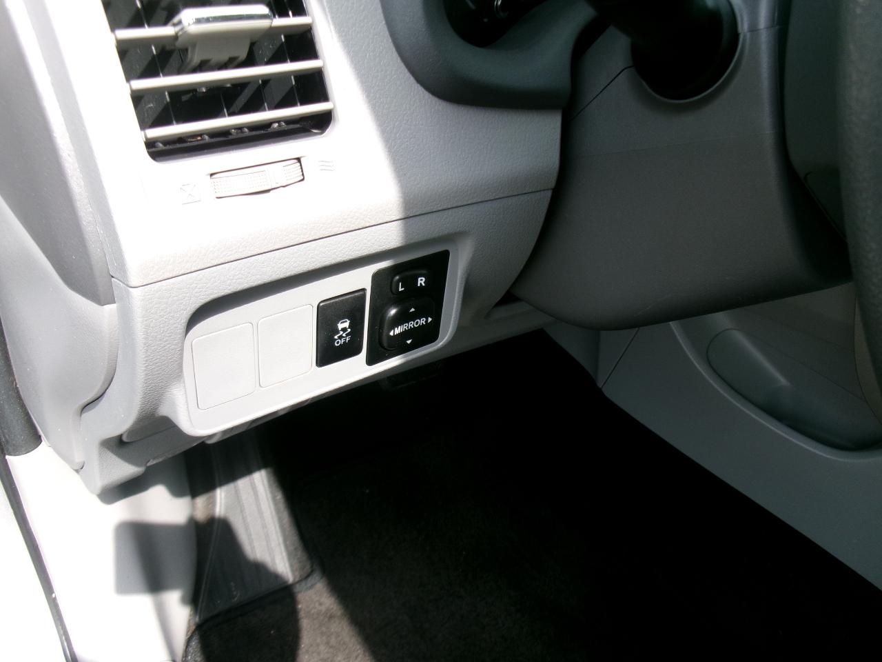 Toyota Corolla LE 2010