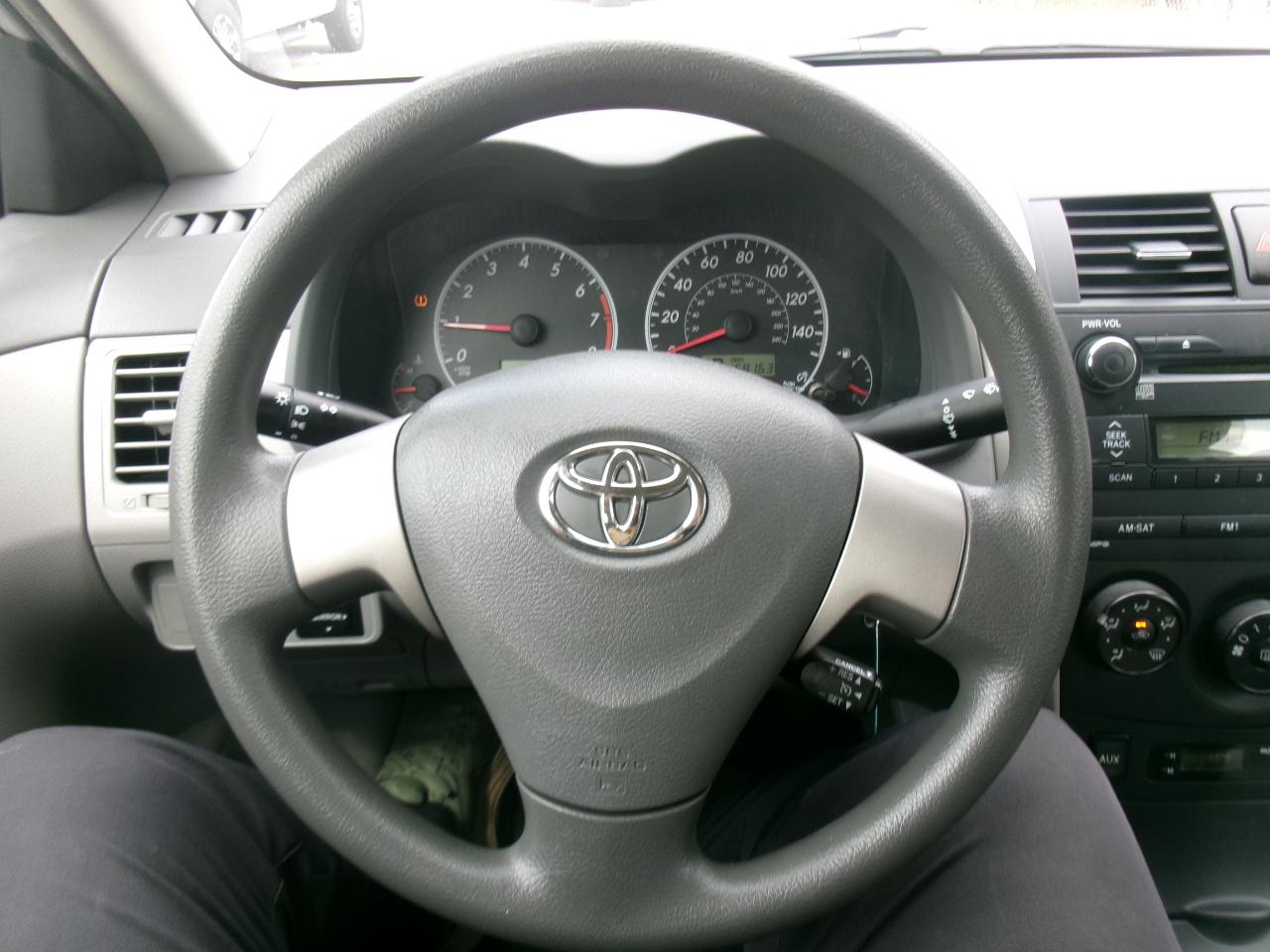Toyota Corolla LE 2010