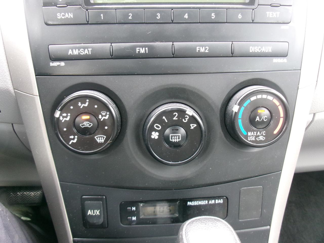 Toyota Corolla LE 2010