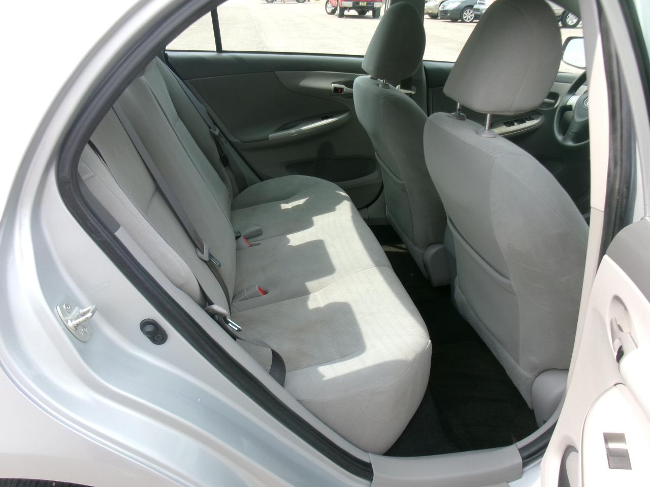 Toyota Corolla LE 2010