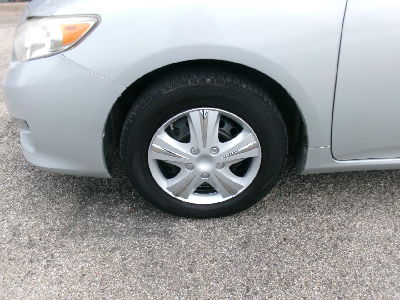 Toyota Corolla LE 2010