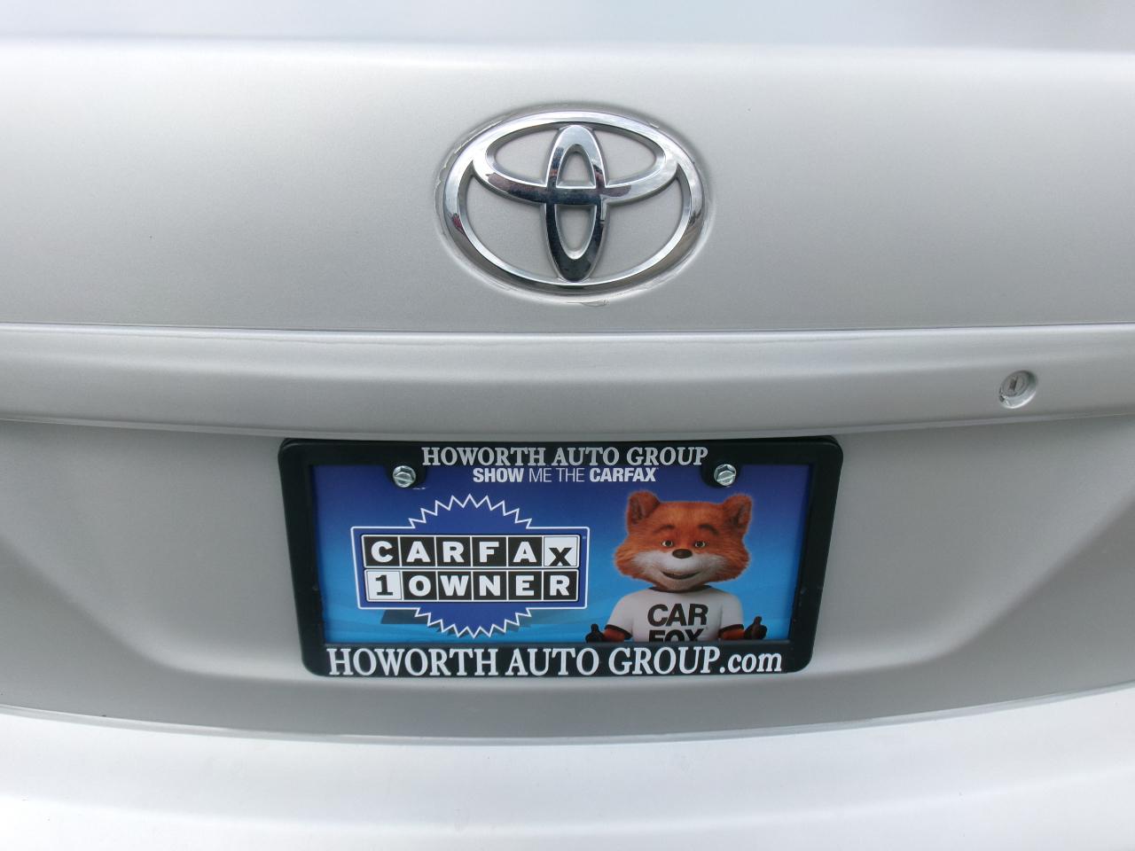 Toyota Corolla LE 2010