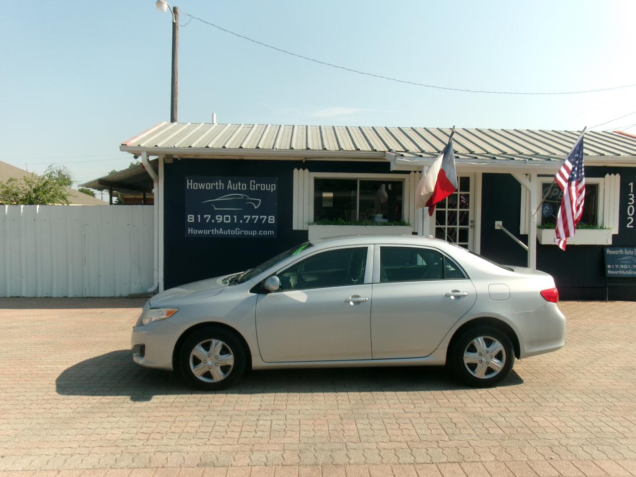 Toyota Corolla LE 2010