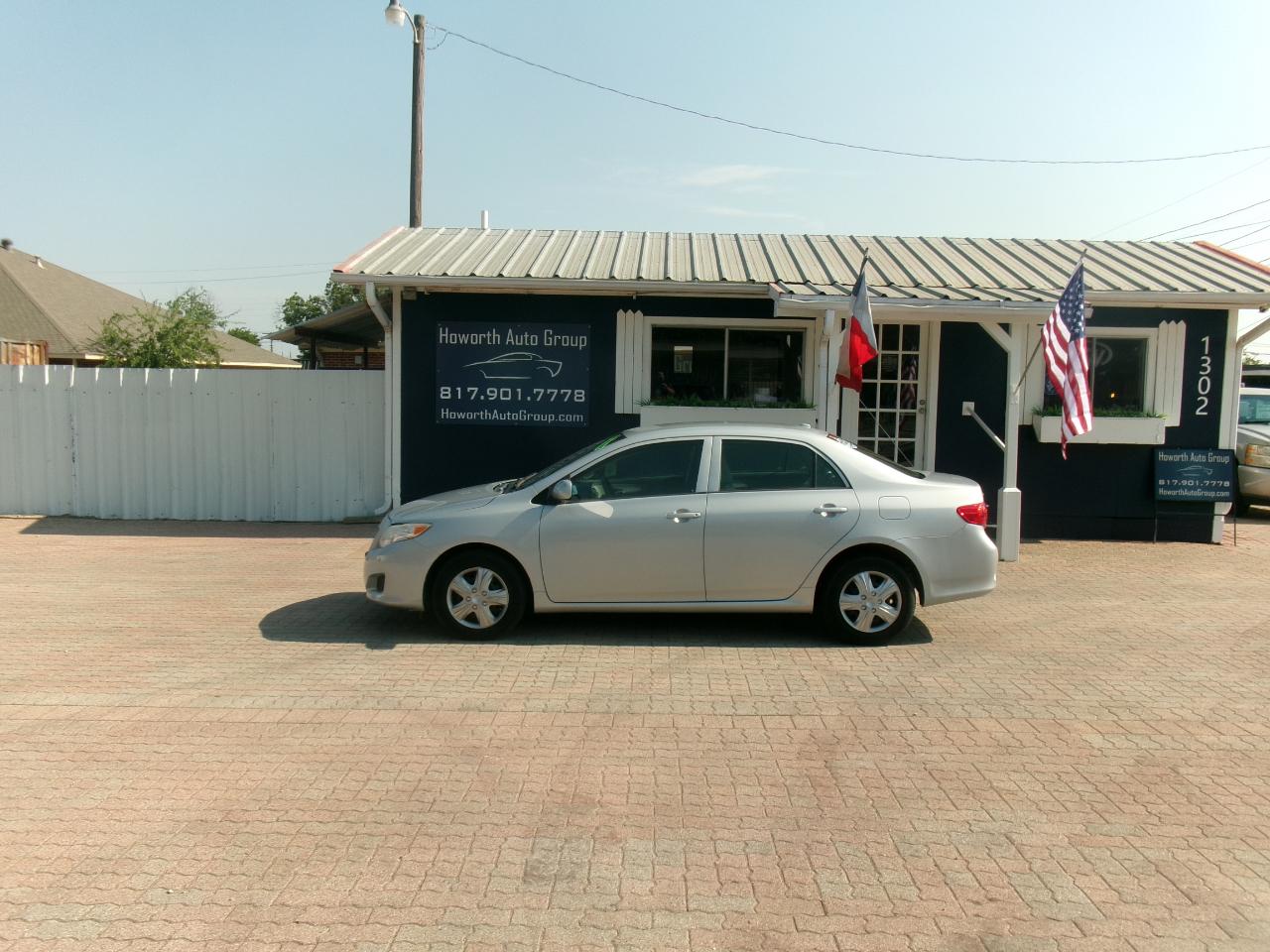 Toyota Corolla LE 2010