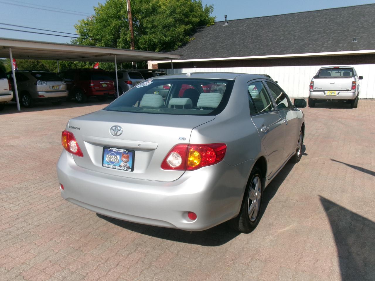 Toyota Corolla LE 2010