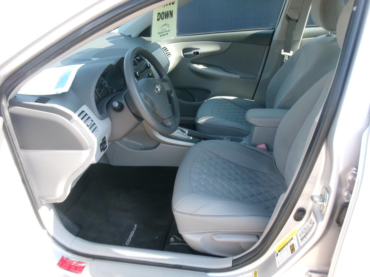 Toyota Corolla LE 2010