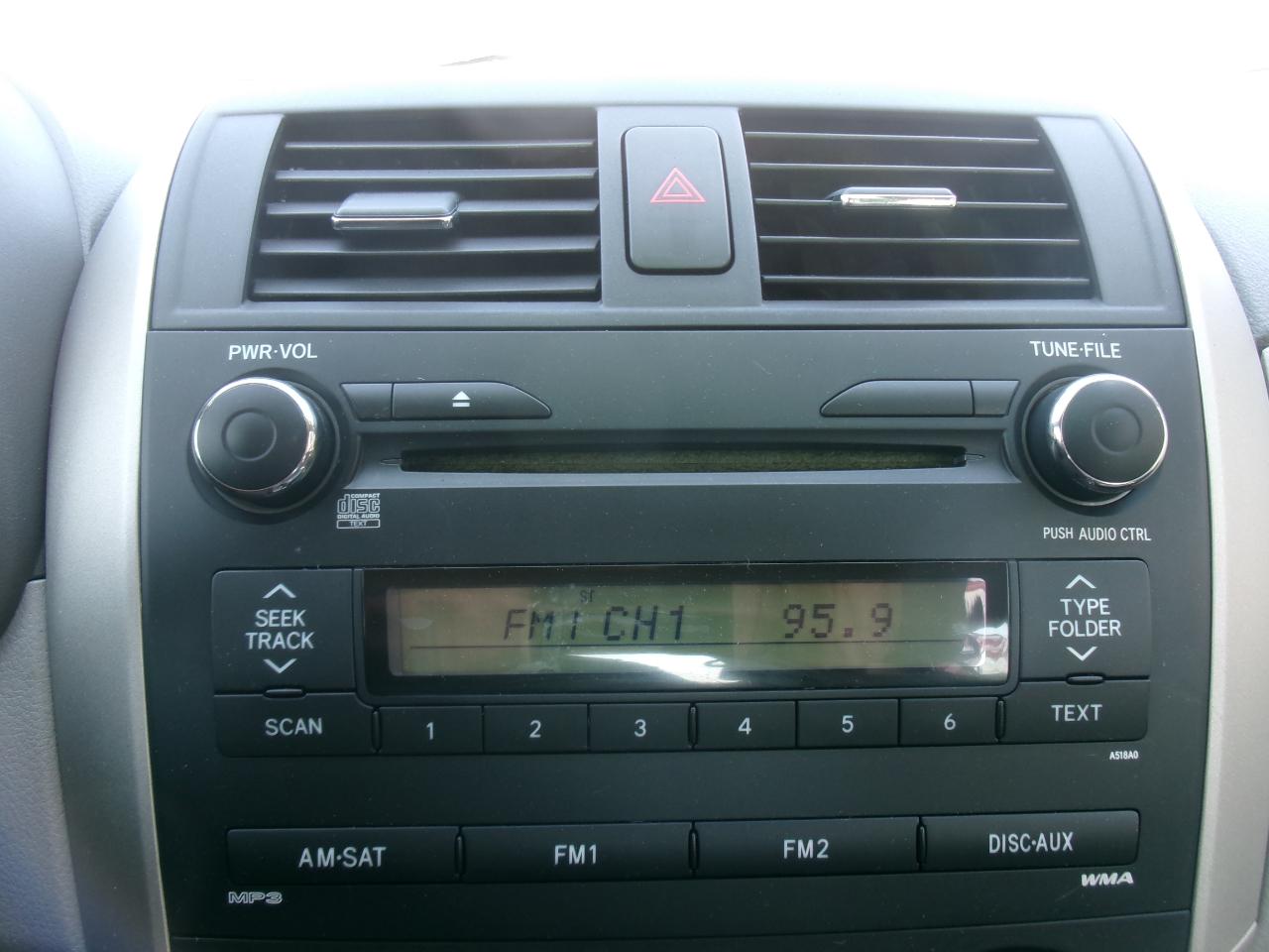 Toyota Corolla LE 2010