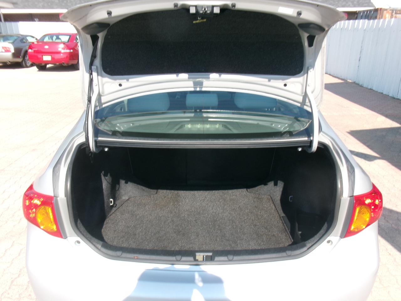 Toyota Corolla LE 2010