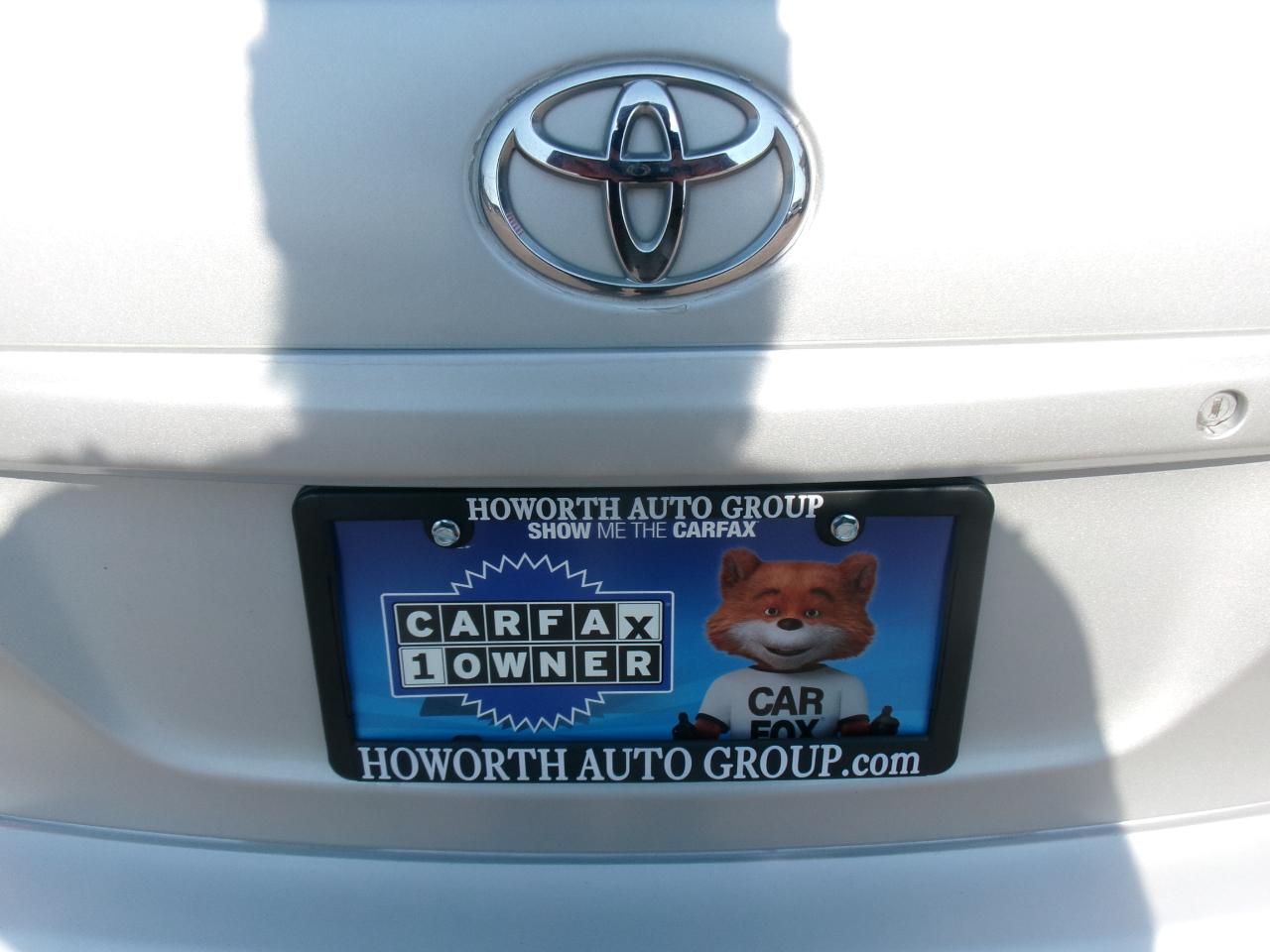 Toyota Corolla LE 2010
