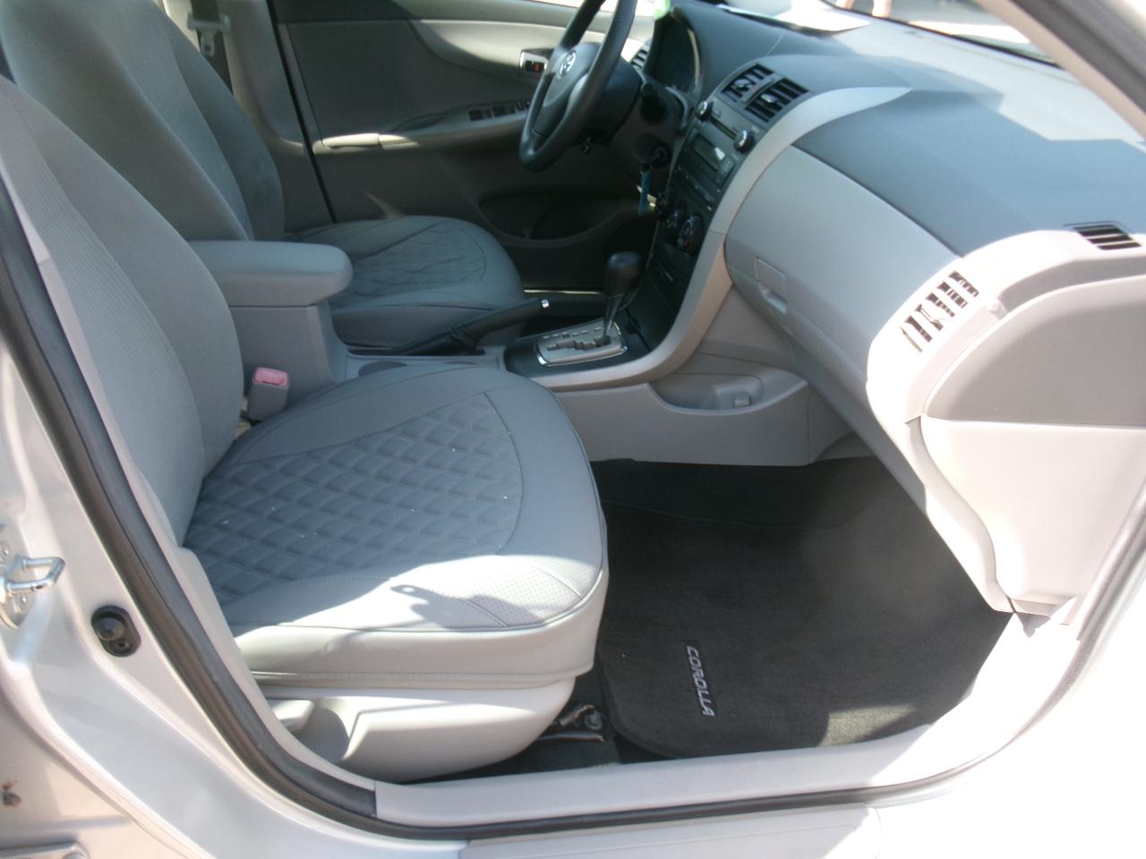 Toyota Corolla LE 2010