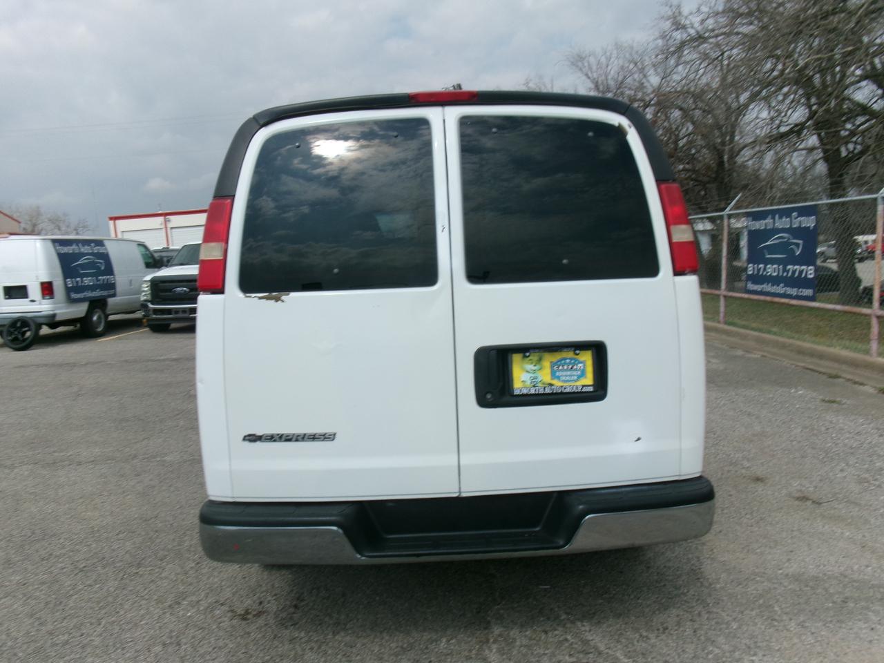 Chevrolet Express LS 3500 2009
