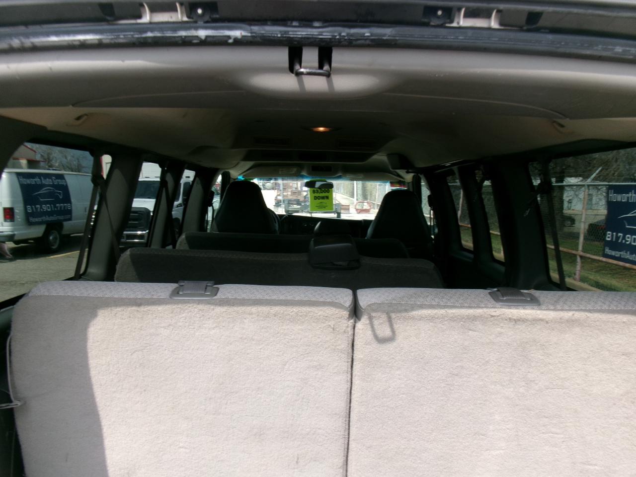 Chevrolet Express LS 3500 2009