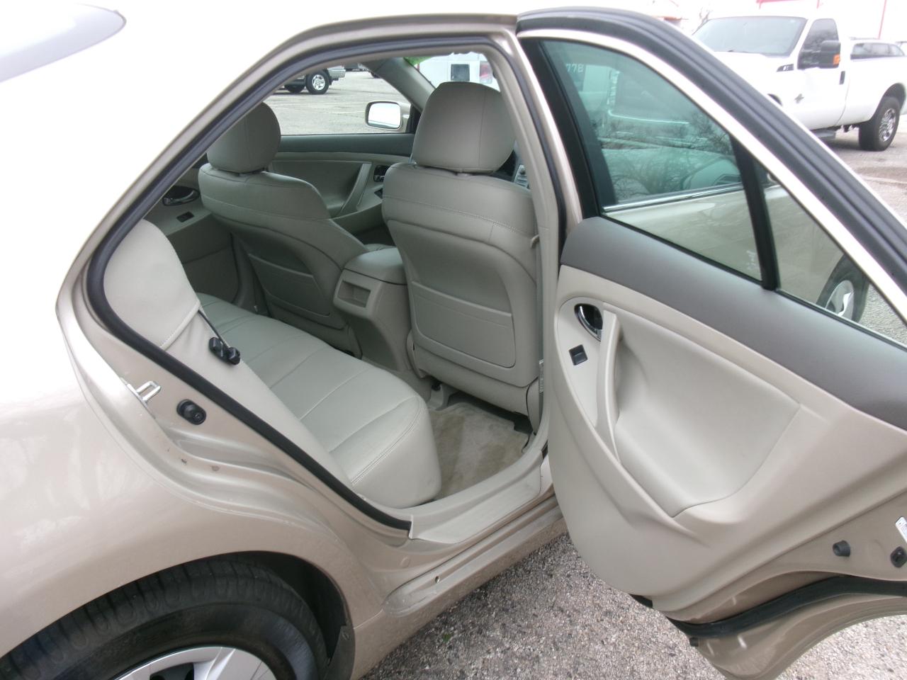 Toyota Camry LE 2008