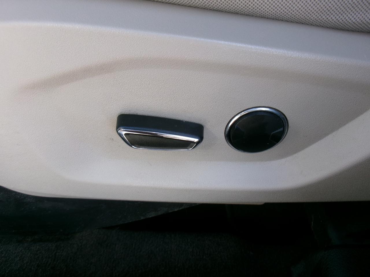 Ford Explorer Base FWD 2018