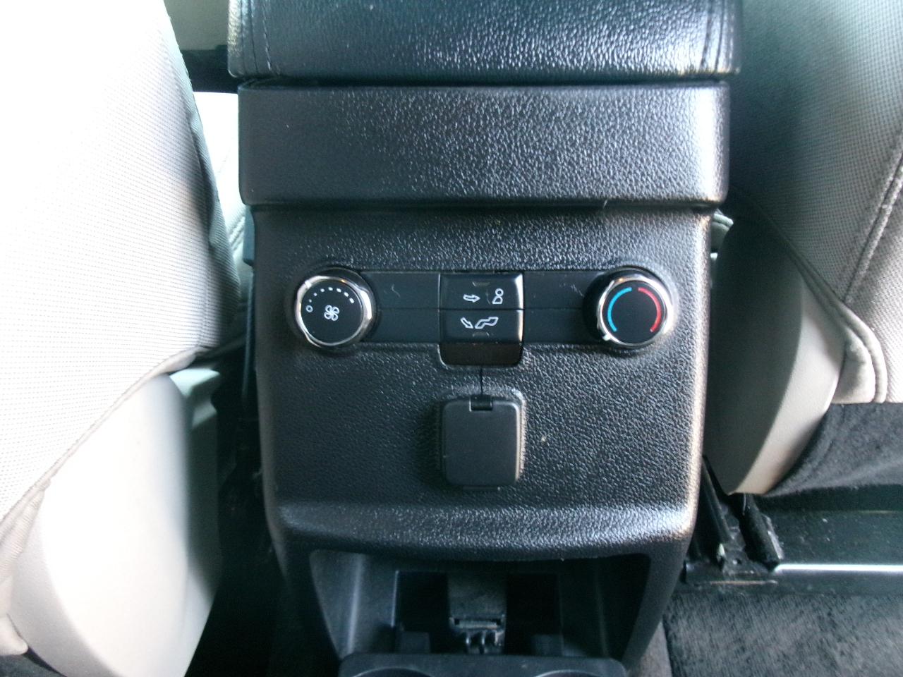 Ford Explorer Base FWD 2018