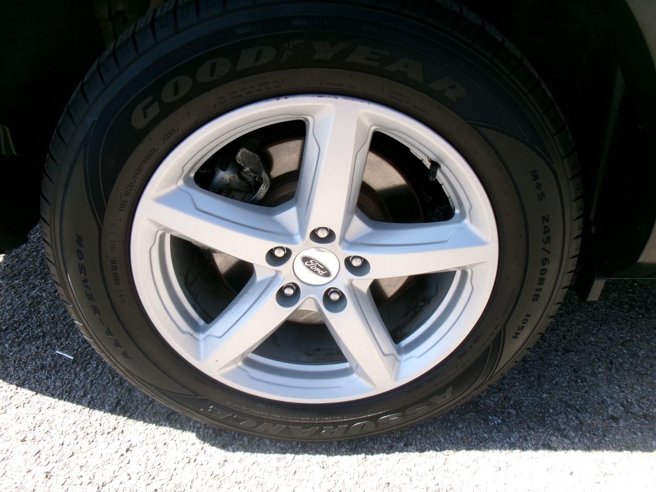 Ford Explorer Base FWD 2018