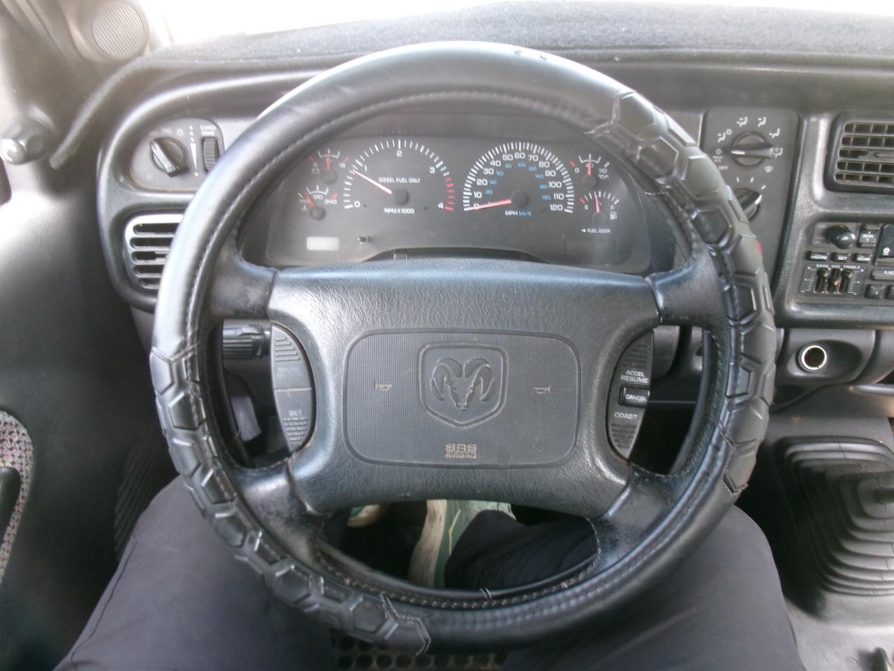 Dodge Ram 2500 Quad Cab Long Bed 2WD 2001