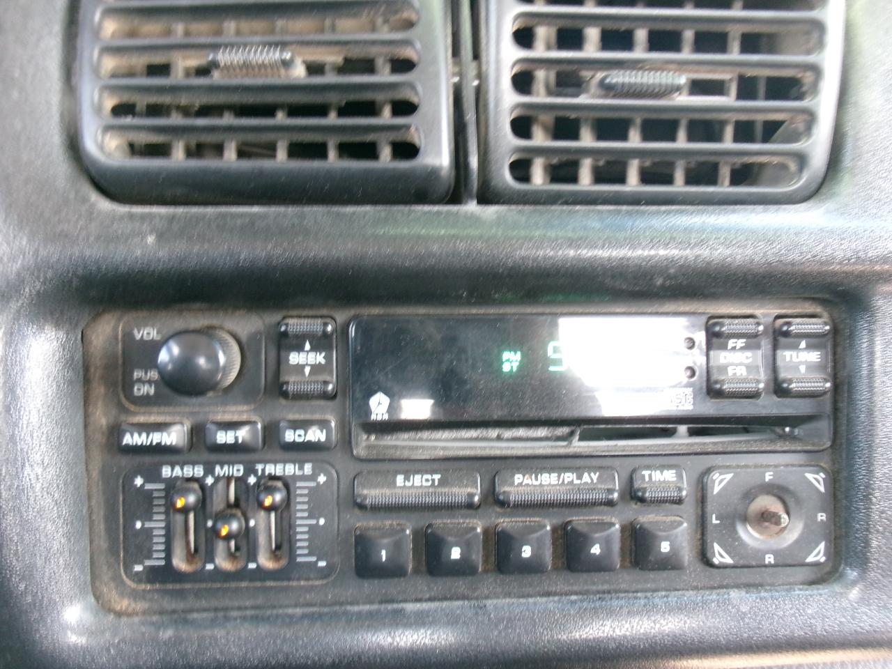 Dodge Ram 2500 Quad Cab Long Bed 2WD 2001