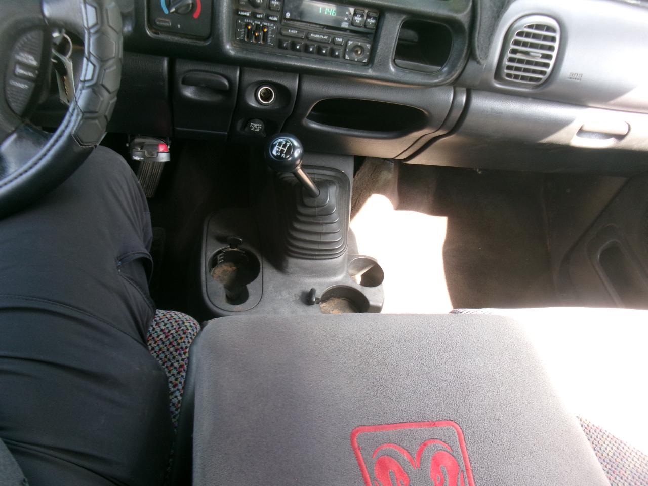 Dodge Ram 2500 Quad Cab Long Bed 2WD 2001