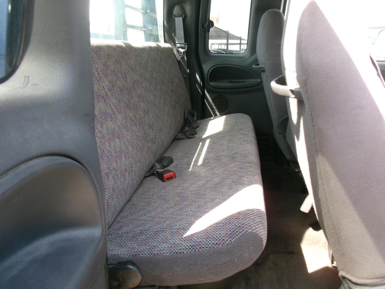 Dodge Ram 2500 Quad Cab Long Bed 2WD 2001