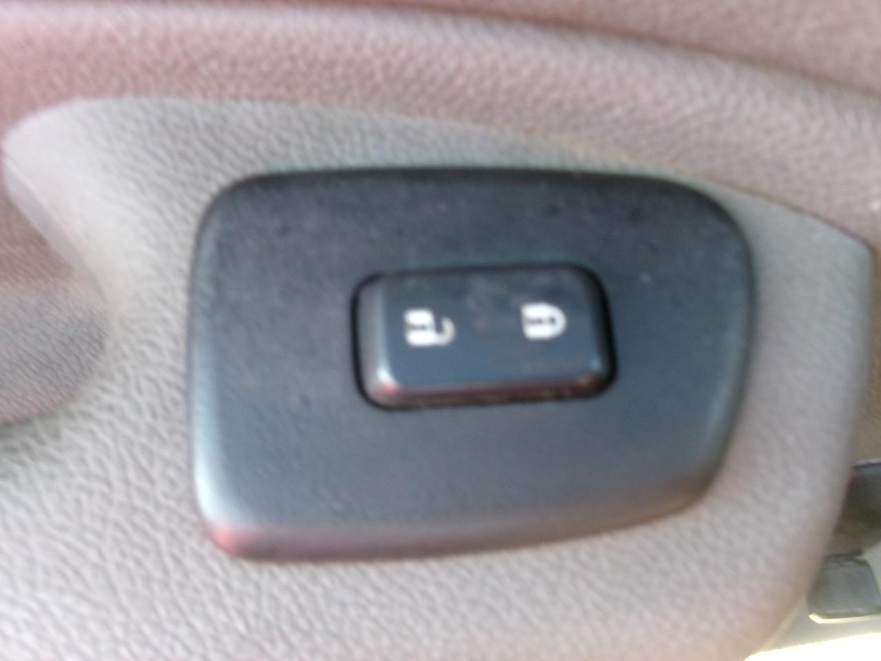 Chevrolet Silverado 1500 Work Truck Ext. Cab 4WD 2012