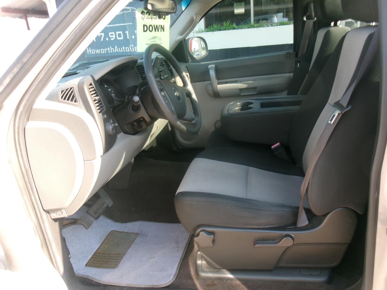 Chevrolet Silverado 1500 LS 2WD 2009