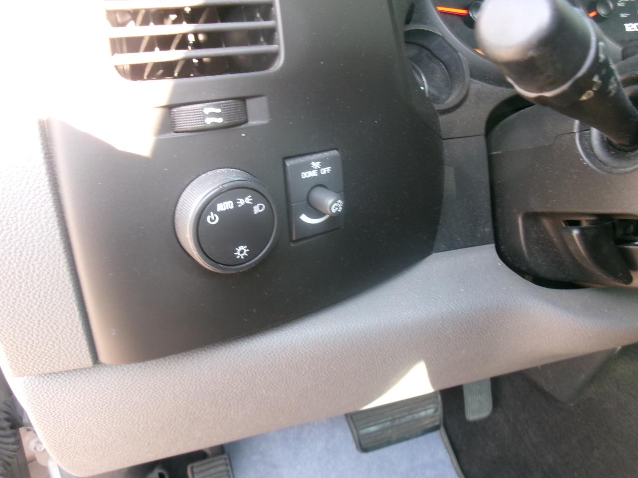 Chevrolet Silverado 1500 LS 2WD 2009
