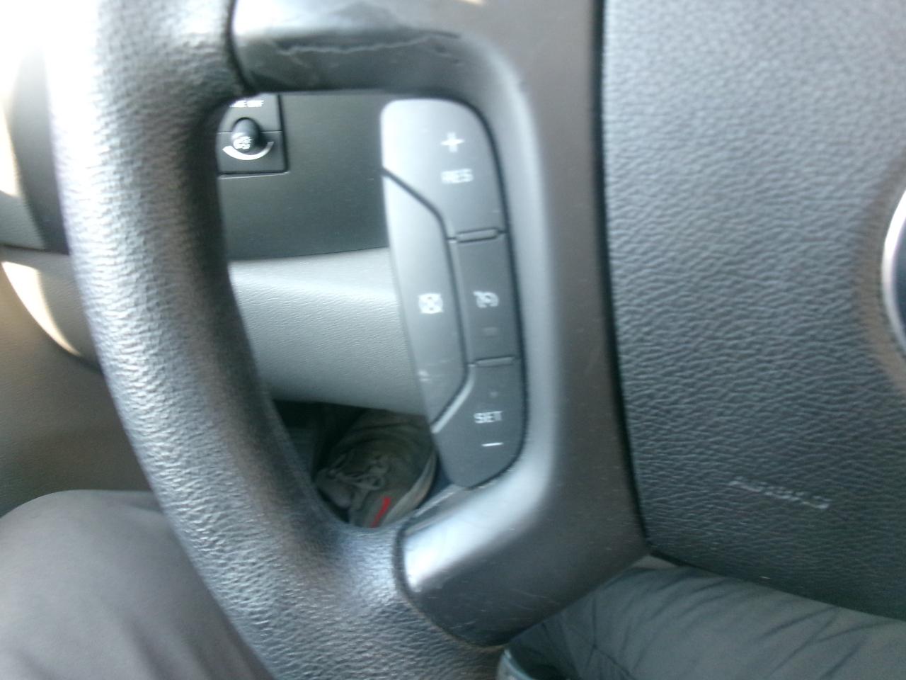 Chevrolet Silverado 1500 LS 2WD 2009